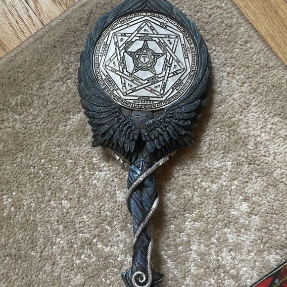 Hand Mirror - Picture 7 of 7